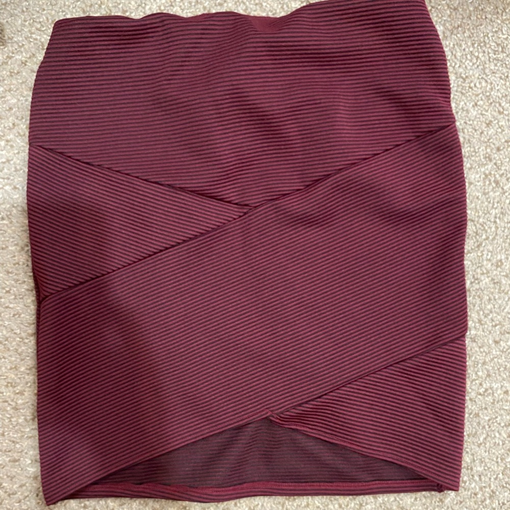 FOREVER 21 asymmetrical mini skirt M